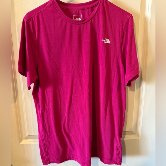 The North Face Men's FlashDry XD Tee - Fuchsia - Picture 1 of 4